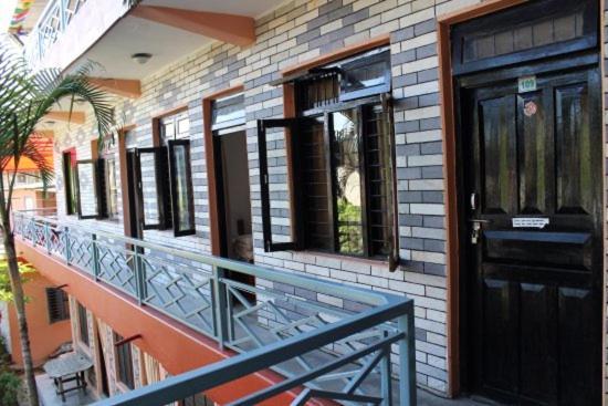 Hotel Kalpana G. House Pokhara Esterno foto
